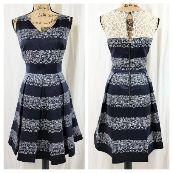 JULIAN TAYLOR Women's Mixed Fabric Pleated Striped Tea Dress Size 12 Navy Blue - Picture 1 of 16